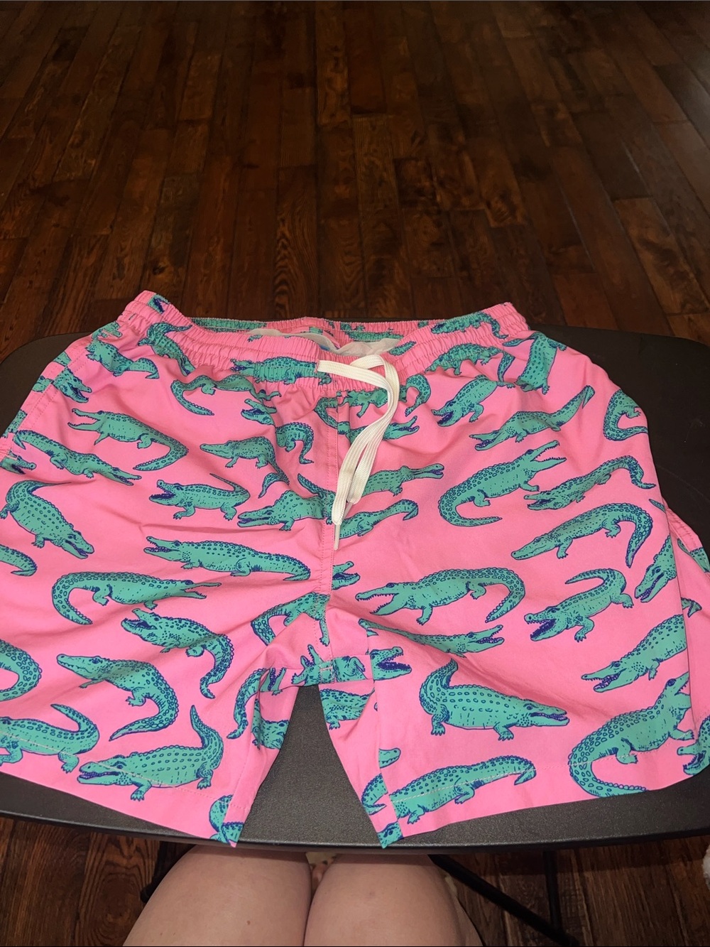 Chubbies Pink Swim Trunks with Teal Alligator Print 5.5 large l
